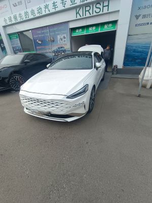KIA K8 3.5L Sotiladi xolati alo 1 qol minilgam toza