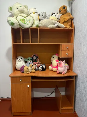Продам письменный стол со шкафами