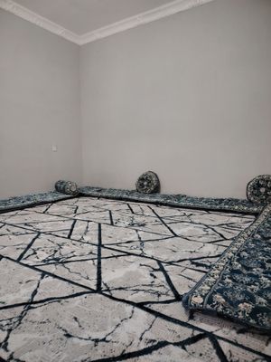 Ижарага студент кизлар учун
