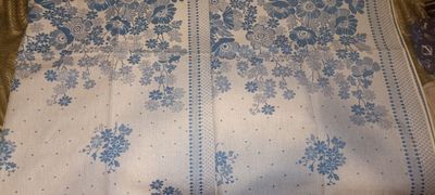 Продаю советские покрывала. Новые.