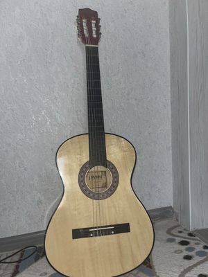 JWIN gitarasi sotiladi yangi chalinmagan