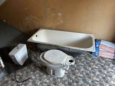 Ванна и унитаз продаётся срочно