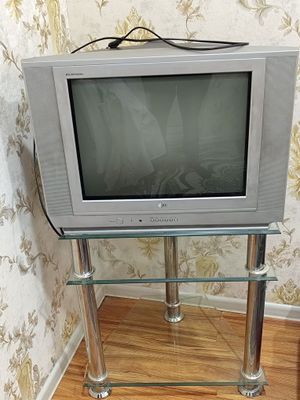 Lg televizor + podstavka sotiladi pulti yoq