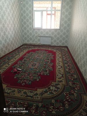 Navoiy shahar Tinchlik domlarida 7 qavat 4etaj lift bor.