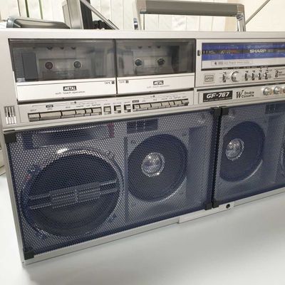 Продается кассетная дека SHARP GF-767