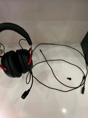 Hyper x Cloud 3 в идеальном состоянии