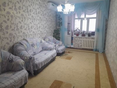 Квартира сотилади.