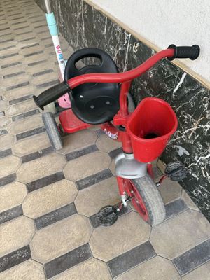 3oyoqlik velik sotiladi