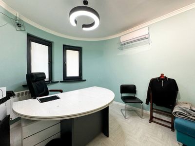 Сдается в аренду готовый офис 50м2 с обстановкой на Ганге Ц-15
