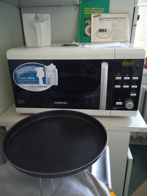 Микроволновая  печь SAMSUNG GE87WR