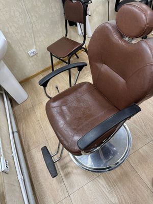 Salon kreslo xolati yaxshi 200$