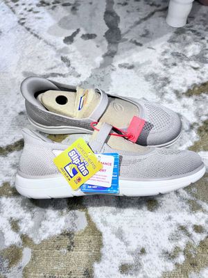 Skechers