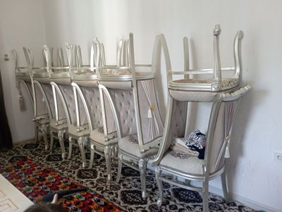 Stullar bor 5million kelish turib beramiz 12 kishilik faqat stullar
