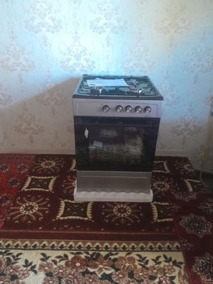 gaz plita sotiladi toza hali ishlatilmadi