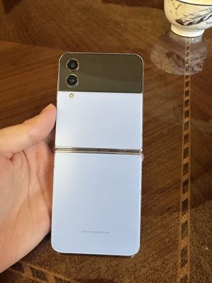 Samsung z flip 4 8/256