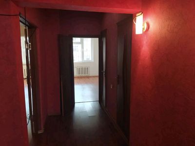 yunusabod 9 kvartal 2 xona 3 xona qilingan 400$