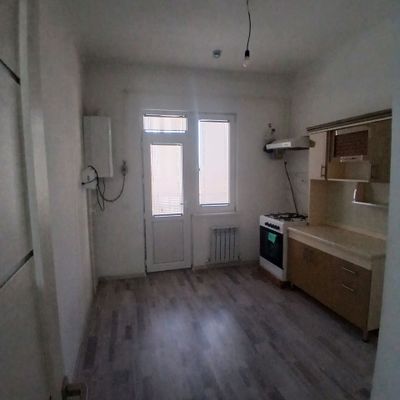 yashnabod olmos maxallada ijaraga kvartira bor