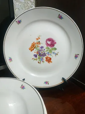 Столовые суповые и плоские тарелки. Союзные