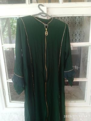 Yangi kiyilmagan.faqat bozordan sotib olinib shkafdan joy olgan