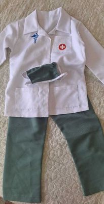 Костюм доктора, примерно на 6-8лет