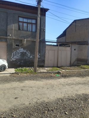 Kichkina ittifoqda uy sotiladi 2.7 sotix