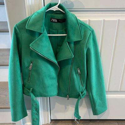 Замшевый пиджак от Zara, новый , качественный