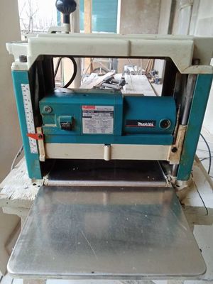 stanok makita 30 sm