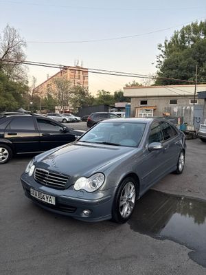 Mersedes benz w203 sastana ideal kraska petno