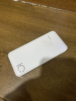 Power bank Sotiladi