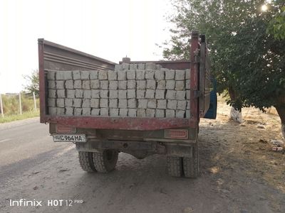 Loy blok sotiladi