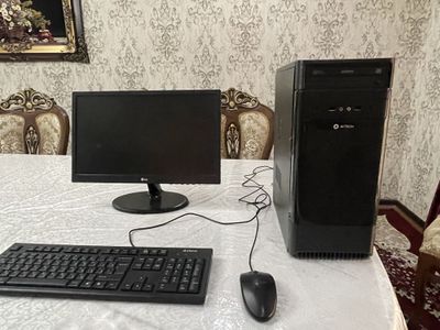 Kompyuter barcha qurilmalari bilan sotiladi