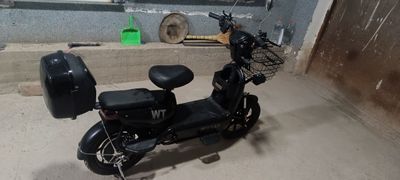 Электронный скутер WT