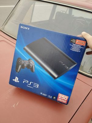 PlayStation 3 super slim xolati ideal 18 oyin ochilmagan usta ko'rmaga