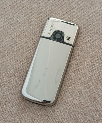 Nokia 6700 classic