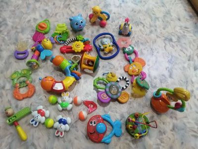 Игрушки погремушки