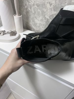 Обувь Zara кожаные