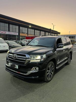 Toyota Land Cruiser 200 Executive Launge Evropeyka