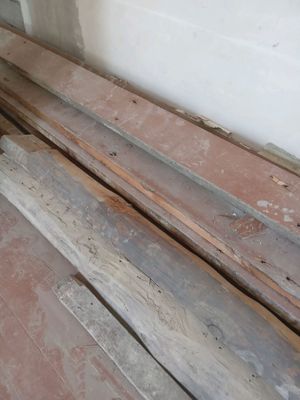 пол такта 3-3,75 м , 20х7см. холати яхши, 10 дона