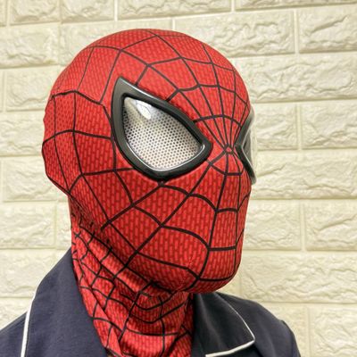 O’rgimchak odam spiderman maskasi orginal