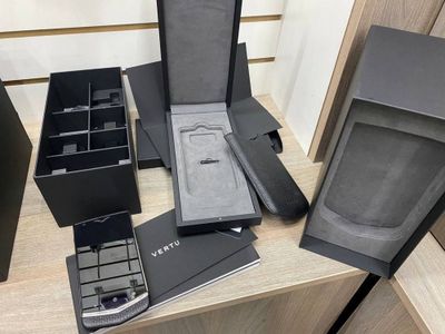 Vertu Constellation V