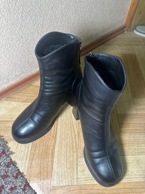 Ботинки из натуральной кожи
