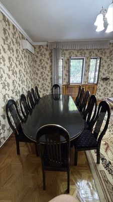 Стол стул гостиная