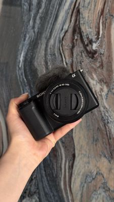 Sony ZV-E10 yangi