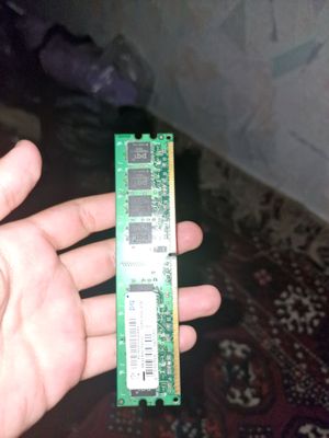 ADATA 2GB DDR2-800 (PC2-6400U)