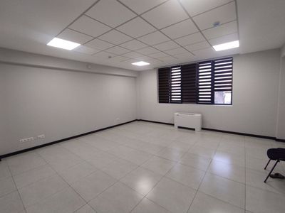 Novza metroda 2 ta yonma yonma yon ofes arendaga beriladi 110m2 130m2