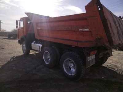 Kamaz sotiladi 9000$ kelishamiz yingil moshinaga barter ham qiilamiz