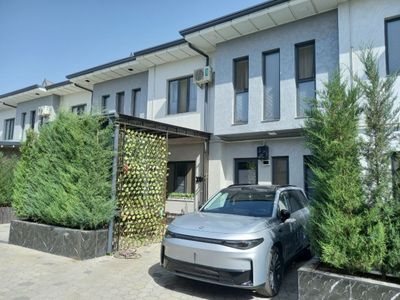 Продаётся евро коттедж с мебелью и техникой
