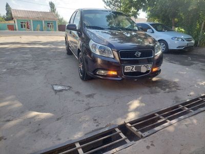 Нексия 3 сотилади