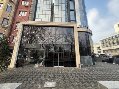 Бабура Шота Руставели | 70кв - нежилое помещение вдоль дороги Аренда