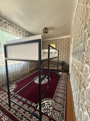 Срочно продается двухэтыжный кровать